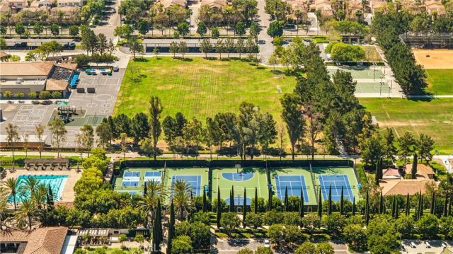 111 Chantilly, Irvine, CA 92620