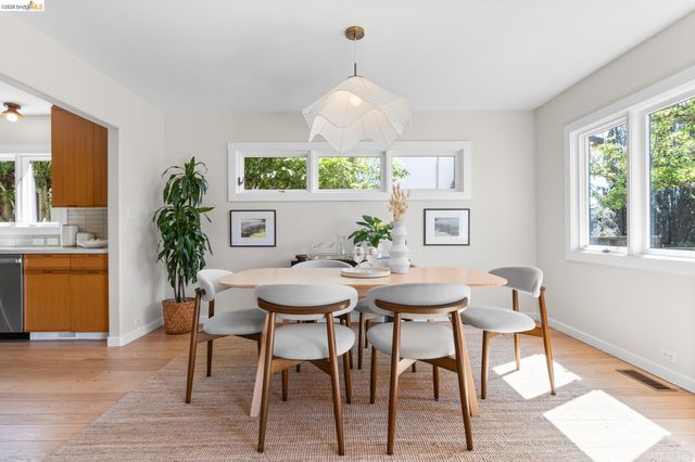 260 Grizzly Peak Blvd, Kensington, CA 94708