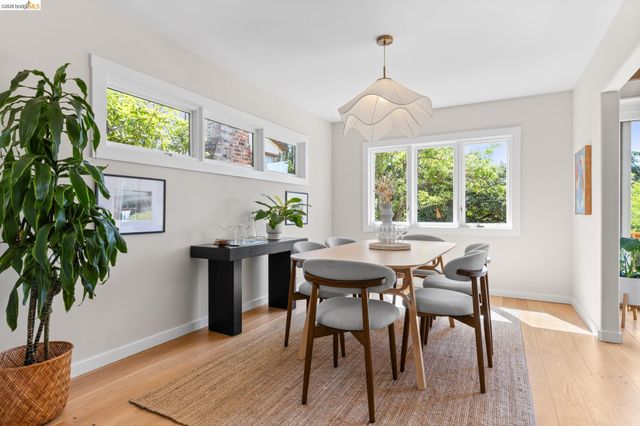 260 Grizzly Peak Blvd, Kensington, CA 94708