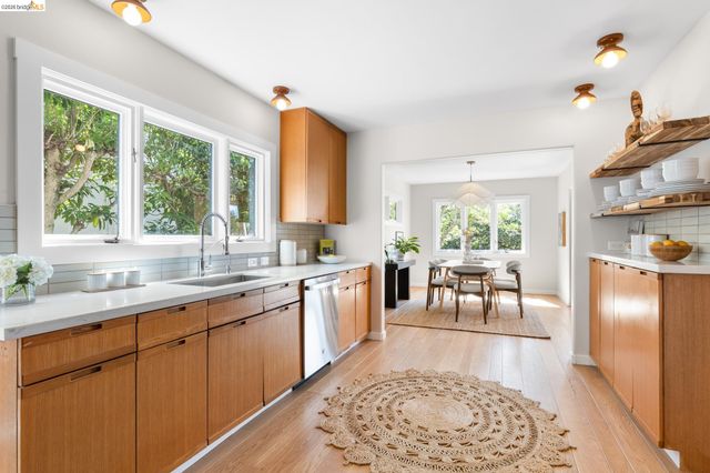 260 Grizzly Peak Blvd, Kensington, CA 94708