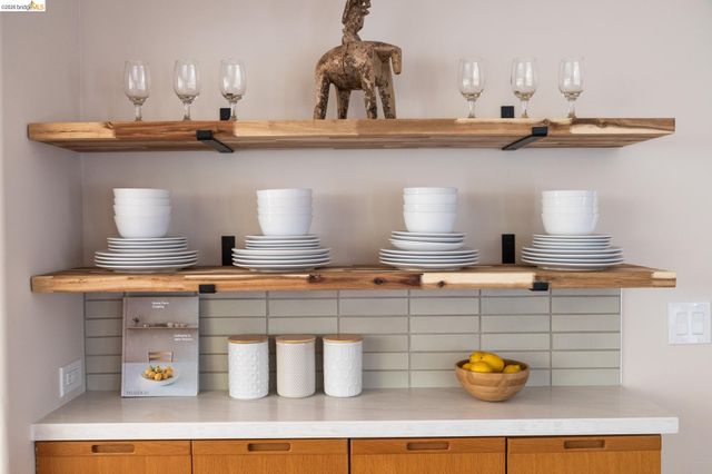 260 Grizzly Peak Blvd, Kensington, CA 94708