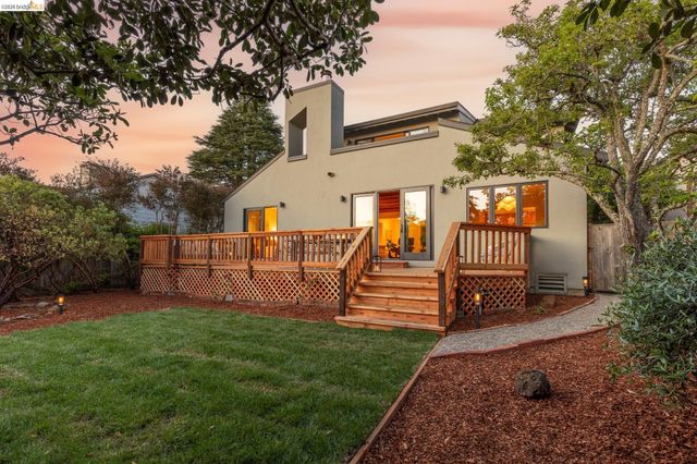 260 Grizzly Peak Blvd, Kensington, CA 94708