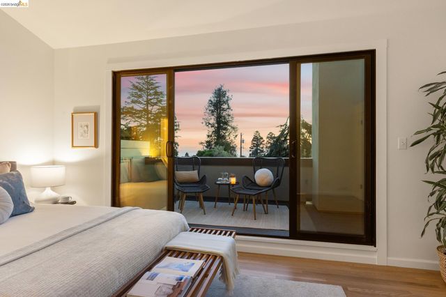 260 Grizzly Peak Blvd, Kensington, CA 94708