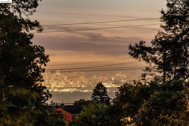 260 Grizzly Peak Blvd, Kensington, CA 94708