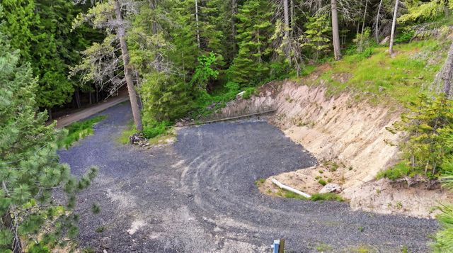15727 N Koth Rd, Newman Lake, WA 99025