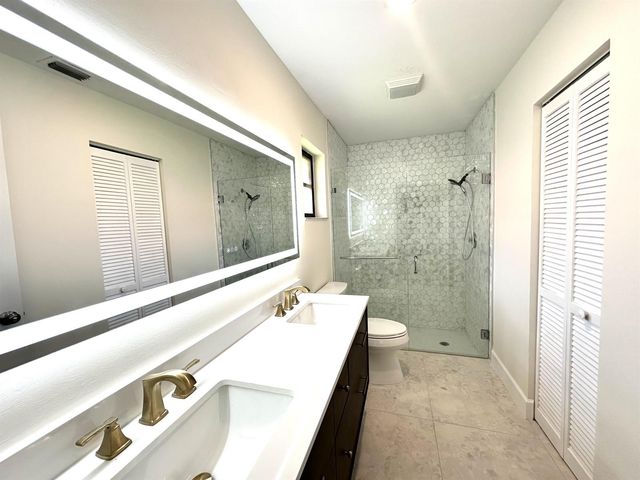 6410 Royal Manor Circle, Delray Beach, FL 33484