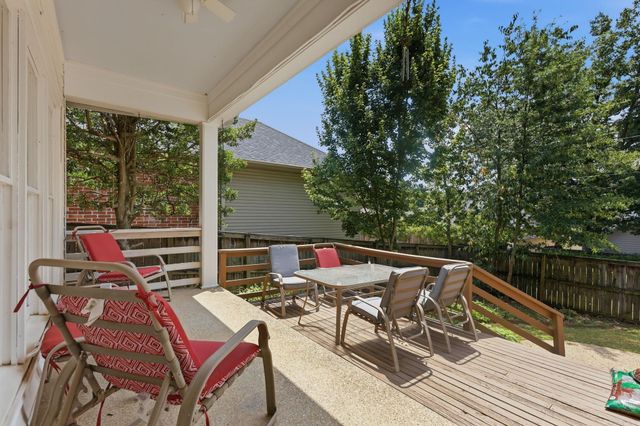 7 Carrollton Ct Court, Little Rock, AR 72211