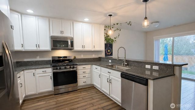 11210 Borgen Loop, Gig Harbor, WA 98332