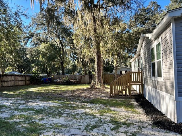 134 WEERTS ROAD, San Mateo, FL 32187