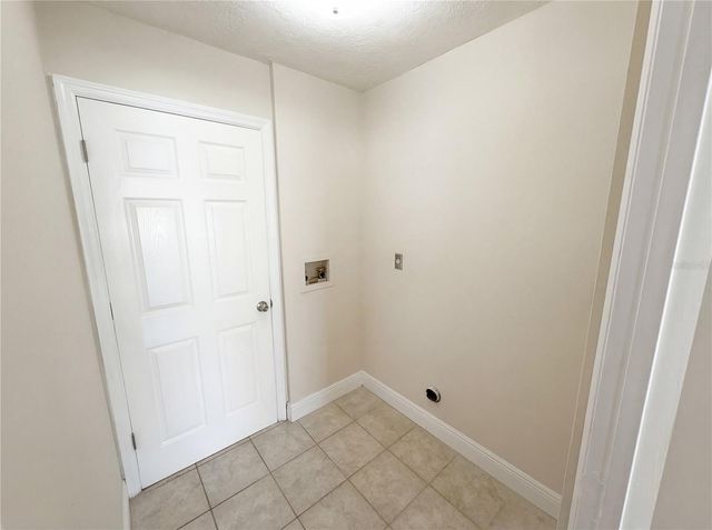 1729 ELMSTEAD COURT, Orlando, FL 32824