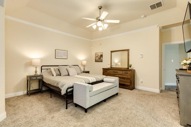 203 Bentwater Lane, Clute, TX 77531