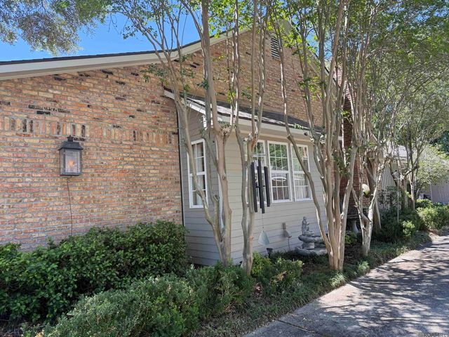 3724 Lake Laberge Ct, Baton Rouge, LA 70816