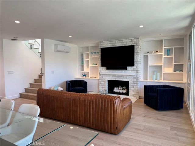3981 Warner Avenue, Huntington Beach, CA 92649