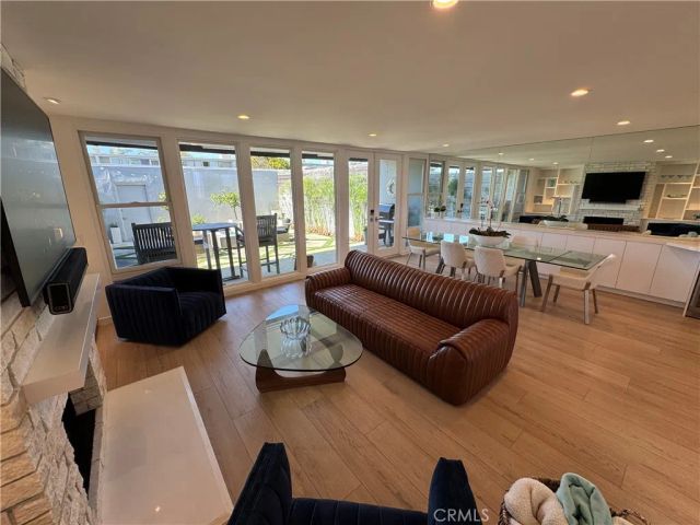 3981 Warner Avenue, Huntington Beach, CA 92649
