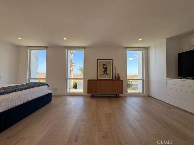 3981 Warner Avenue, Huntington Beach, CA 92649