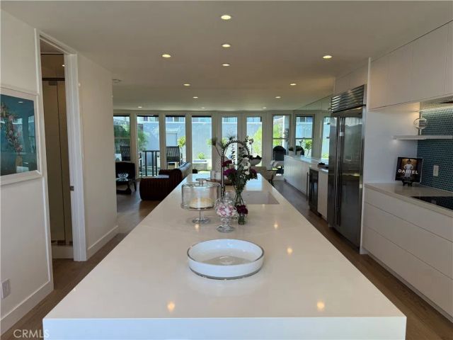 3981 Warner Avenue, Huntington Beach, CA 92649