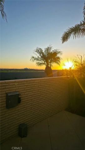 3981 Warner Avenue, Huntington Beach, CA 92649