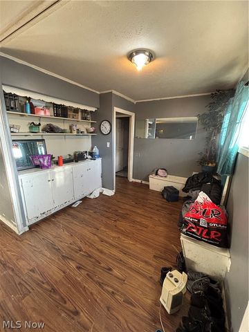 4505 E 143rd Street, Cleveland, OH 44128