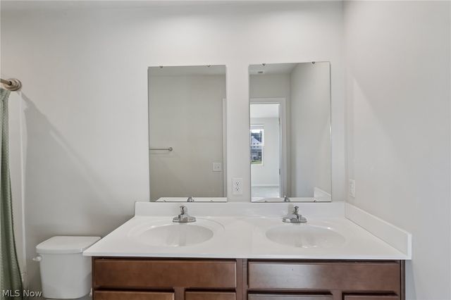 248 Captain Trail, Seville, OH 44273
