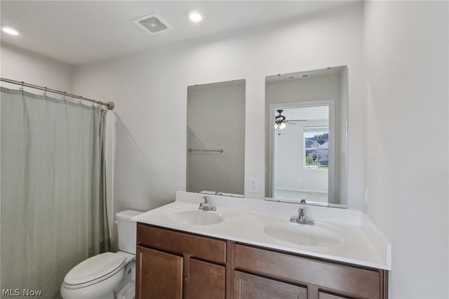 248 Captain Trail, Seville, OH 44273