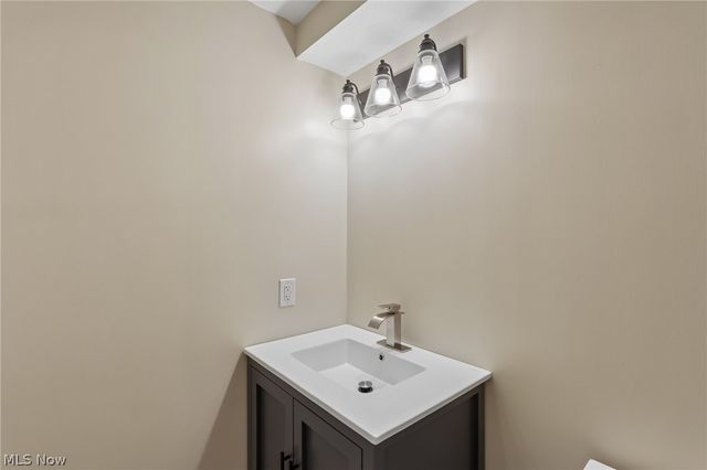 248 Captain Trail, Seville, OH 44273