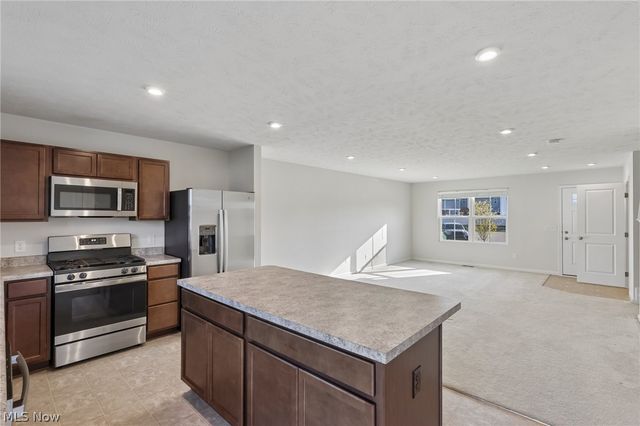 248 Captain Trail, Seville, OH 44273