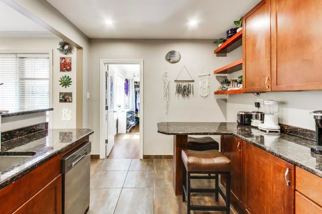 1106 W Montana Street 1, Chicago, IL 60614
