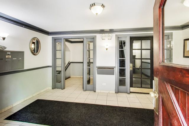 1106 W Montana Street 1, Chicago, IL 60614