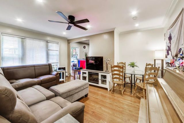1106 W Montana Street 1, Chicago, IL 60614