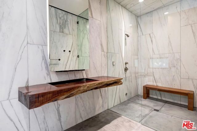 3350 Stone Ridge Lane, Los Angeles, CA 90077