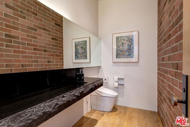 3350 Stone Ridge Lane, Los Angeles, CA 90077