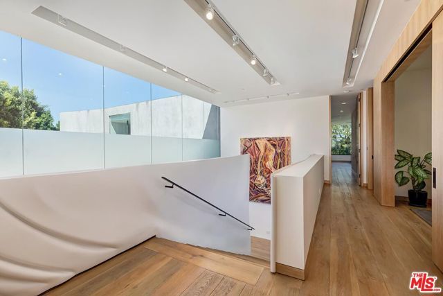 3350 Stone Ridge Lane, Los Angeles, CA 90077