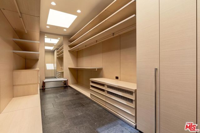 3350 Stone Ridge Lane, Los Angeles, CA 90077