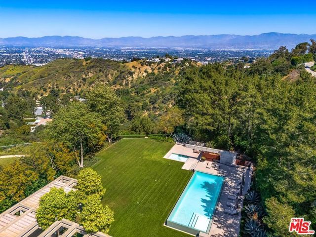 3350 Stone Ridge Lane, Los Angeles, CA 90077