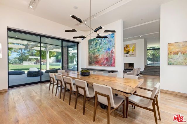 3350 Stone Ridge Lane, Los Angeles, CA 90077