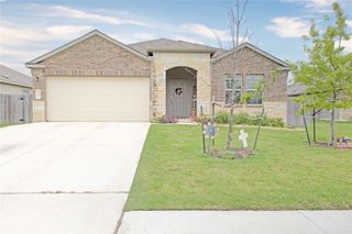515 Marklawn LN, Hutto, TX 78634