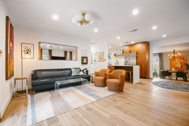 1803 Alguno RD, Austin, TX 78757