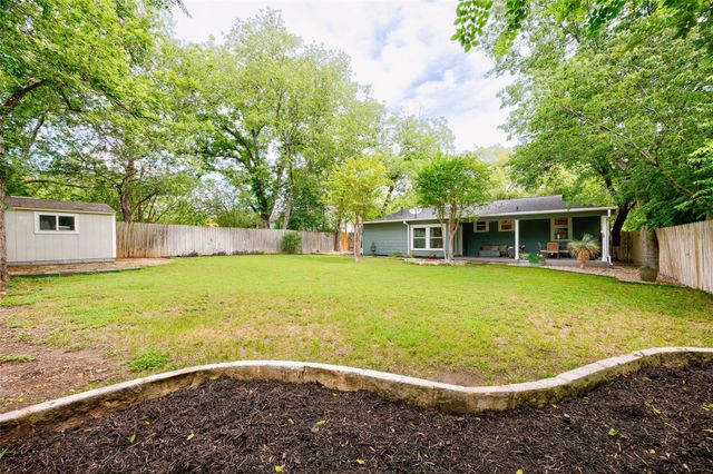 1803 Alguno RD, Austin, TX 78757