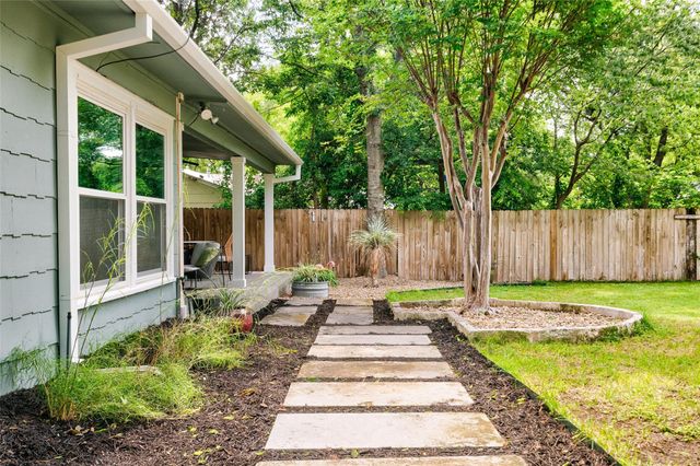 1803 Alguno RD, Austin, TX 78757