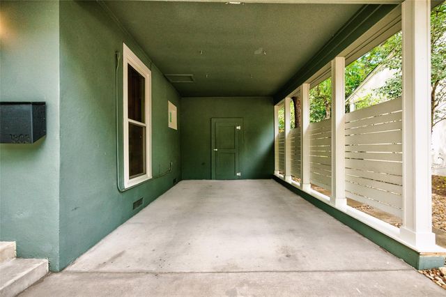 1803 Alguno RD, Austin, TX 78757