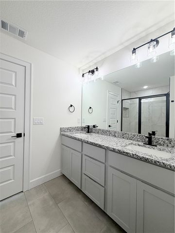 2905 SW Lovely Lane, Bentonville, AR 72713