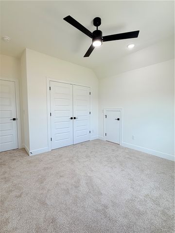 2905 SW Lovely Lane, Bentonville, AR 72713