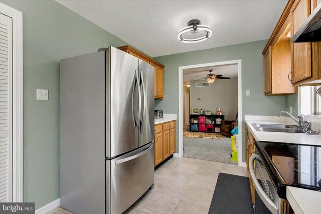 1017 RAILROAD LN, Orrtanna, PA 17353