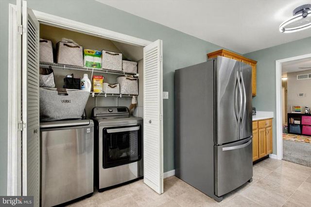 1017 RAILROAD LN, Orrtanna, PA 17353