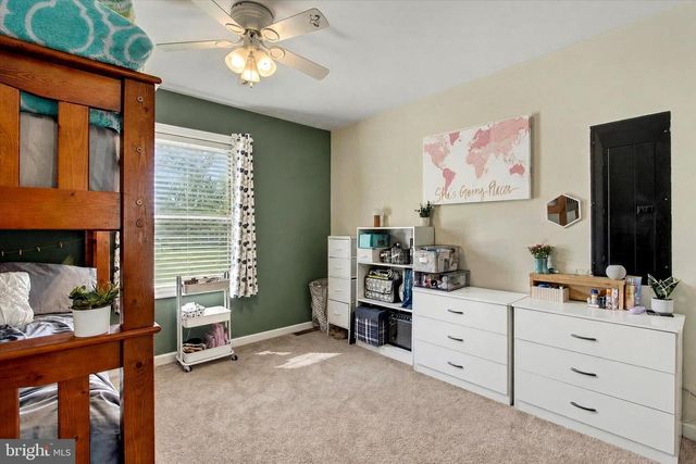 1017 RAILROAD LN, Orrtanna, PA 17353