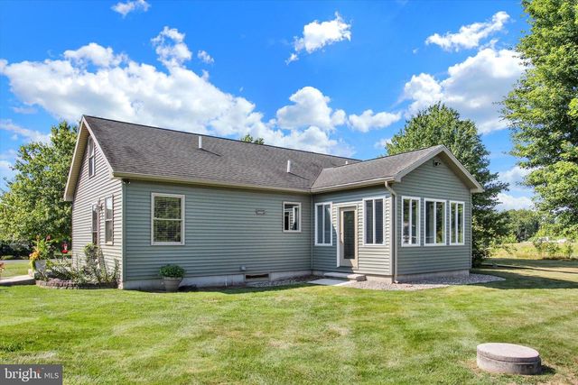 1017 RAILROAD LN, Orrtanna, PA 17353