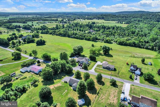 1017 RAILROAD LN, Orrtanna, PA 17353