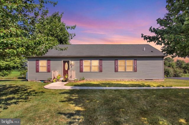 1017 RAILROAD LN, Orrtanna, PA 17353
