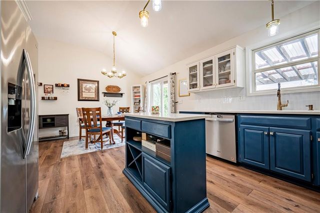 955 Stone Creek Circle, Gardner, KS 66030