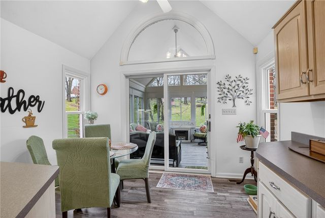 111 Ammons Dr, Peters Twp, PA 15317